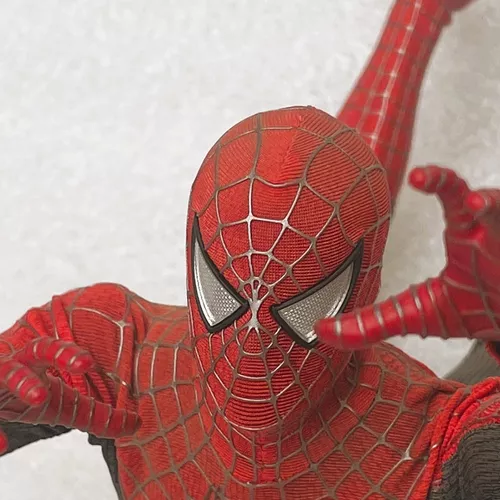 Hot Toys está desenvolvendo colecionáveis das três versões do Homem-Aranha