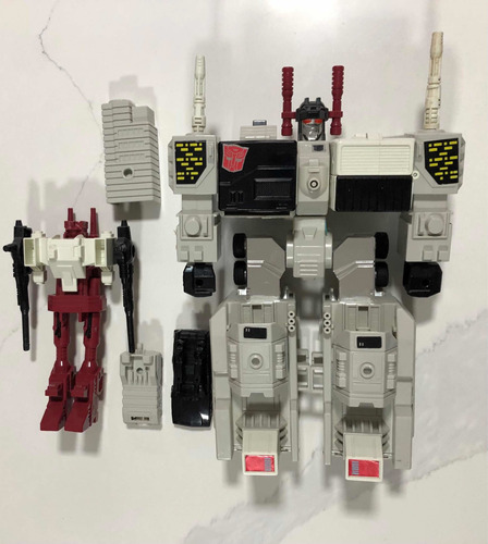 Transformers G1 Metroplex