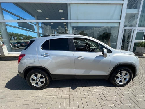 Imagen 5 de 15 de Chevrolet Tracker 1.8 Ltz Awd At 140cv Gdr