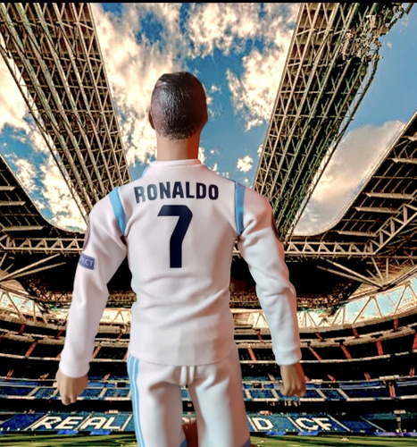 Figura Cristiano Ronaldo. Uniforme Real Madrid