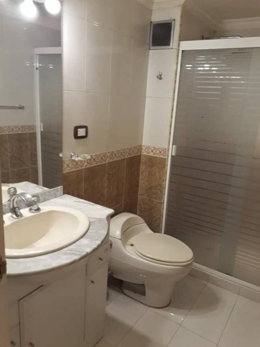 Imagen 14 de 17 de Apartamento Remodelado En Urbanizacion Bosque Valle Tazon