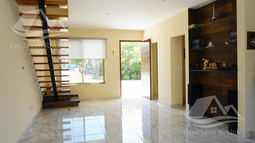 Casa En Venta En Arbolada Cancun / Codigo: B-umd6942