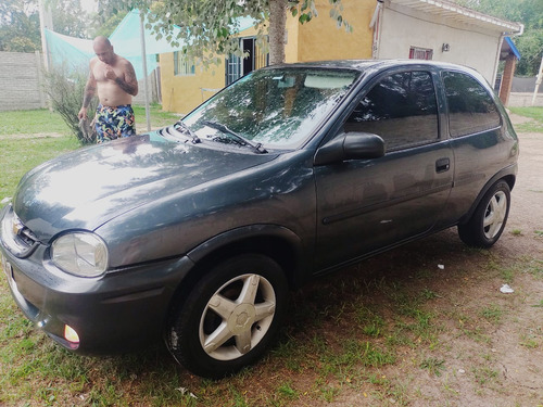 Chevrolet Corsa 1.6 Gl Aa Dh