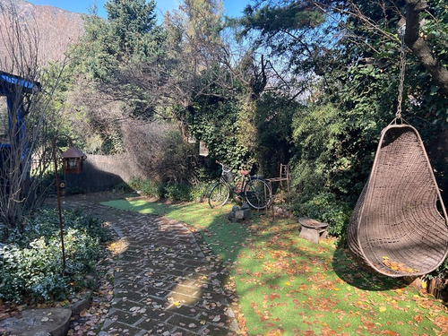 Linda Casa Con Gran Terreno En El Mejor Sector Del Arrayan
