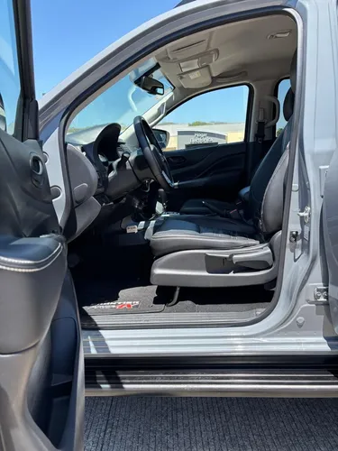 Nissan Frontier 2.5 Pro-4X 4X4 At