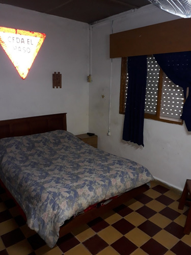 Imagen 4 de 9 de Vendo Casa De 2 Dorm, Parrillero Techado, Alero Para Autos A 2 Cuadras De La Avenida
