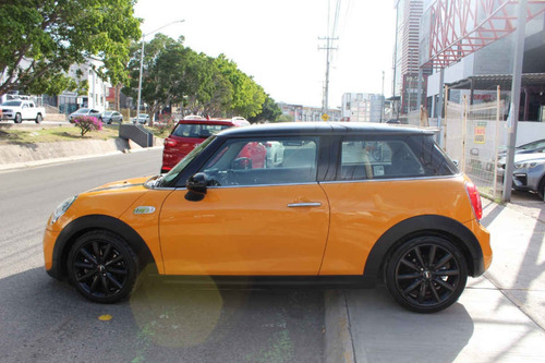Imagen 2 de 11 de Mini Cooper S 2017 3p S Salt L4/2.0/t Man
