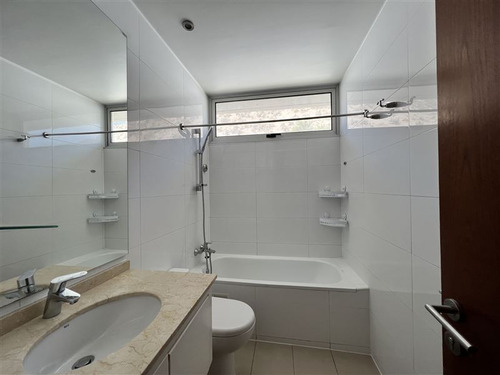 Departamento En Venta De 3 Dorm. En Las Condes