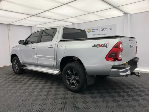 Toyota Hilux At 4.0 4x4 R 17