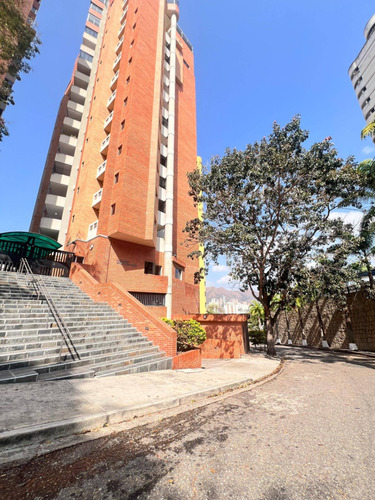 Alquiler De Apartamento En Urb. El Bosque Resd. Monticello Rp
