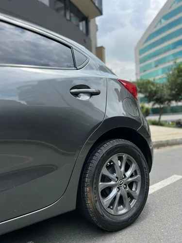 Mazda 2 1.5 Touring Mt