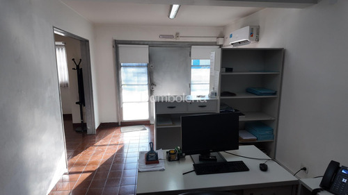 Casa Chalet En Venta - Moreno