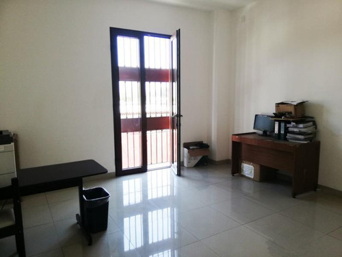 Imagen 6 de 6 de Casa Sola En Venta Centro