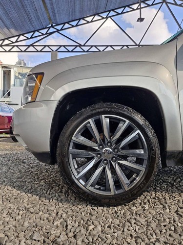 Chevrolet Tahoe E Suv Piel Cd 2a Fila Asientos 4x4 At