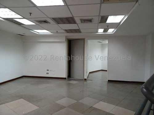 Imagen 12 de 15 de Local De 134m2 En Alquiler En El C.c. Galerias Ávila En San Bernardino / Carolina Garayburu 04123188826 / 23-11768