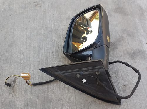 Espejo Derecho De Volkswagen Touareg Modelo 2004 (Usado)