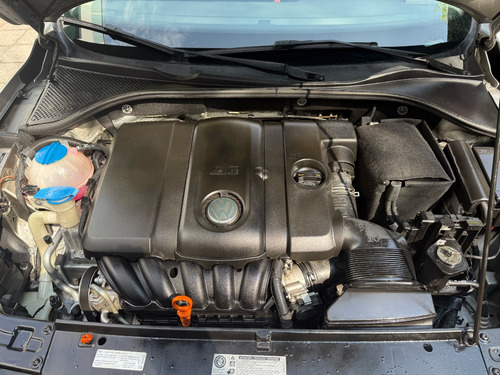 Volkswagen Passat 2.5 Sportline At