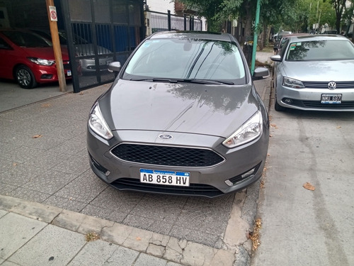 Ford Focus Iii 2.0 Sedan Se Plus At6 2017