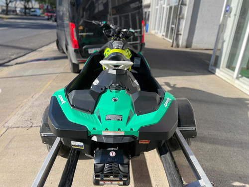Imagen 3 de 12 de Moto De Agua Sea Doo Spark Trixx 2up - 14hs. 2022