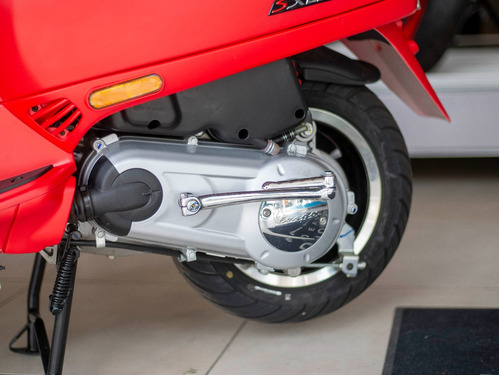 Vespa Sxl 150 - Roja