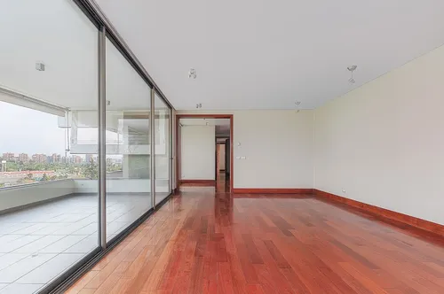 Vende Penthouse Vista Despejada Al Oriente