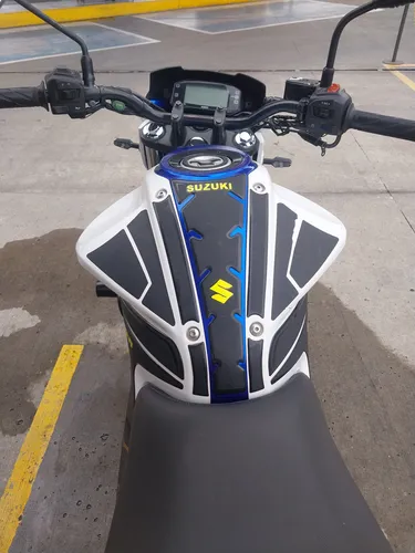 Vendo Suzuki Gixxer 150 Cc Modelo 2020 Soat Octubre 2025