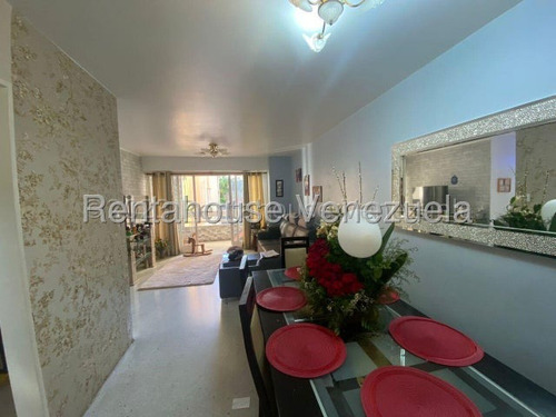 En Venta Apartamento En El Llanito 25-14677 Le