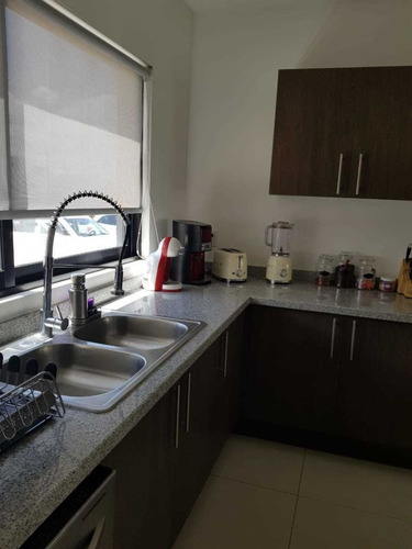 Imagen 14 de 30 de Venta Espectacular Casa En Cumbres Del Lago!