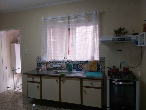 Casa À Venda Na Rua Adriano Ariani, Jardim Maristela, São Paulo - Sp - Liv-4700