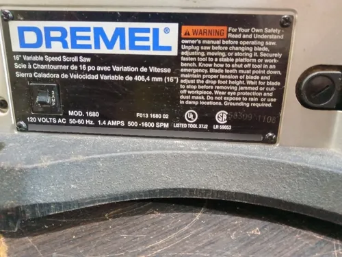 Sierra Caladora Dremel (Usado)