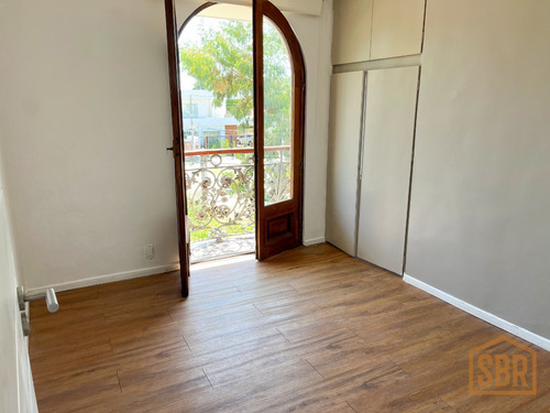 Venta De Casa En Carrasco Sur 6 Dormitorios A Pasos De Arocena