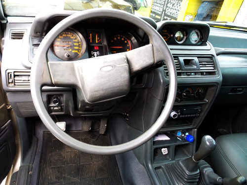Mitsubishi Montero Hardtop