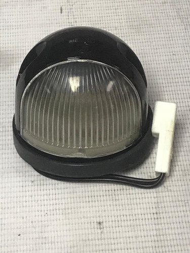 Luz De Techo Cabina Izquierda Isuzu   (8131)