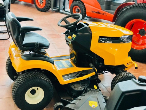Imagen 2 de 13 de Minitractor Cortacésped Profesional Cub Cadet Lx54 Promoción