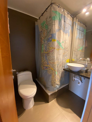 Departamento En Venta De 2 Dorm. En Las Condes