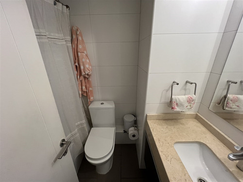 Departamento En Arriendo De 3 Dorm Sala De Estar En La Reina