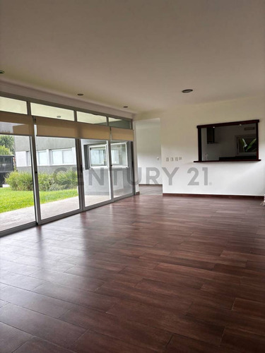Casa En Alquiler En City Bell - 473 135 Y 136