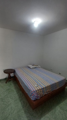 Casa De 4 Hab Y 4 Baños