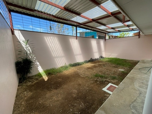 Imagen 17 de 24 de Venta De Casa En Residencial Privado En Granadilla Norte De Curridabat