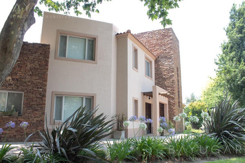 Imagen 14 de 30 de Oportunidad! Venta - Magnífica Casa En Sausalito - Bayugar Negocios Inmobiliarios
