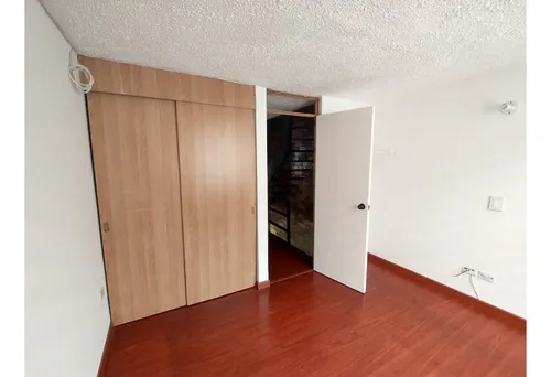 Casa En Venta En Suba Compartir