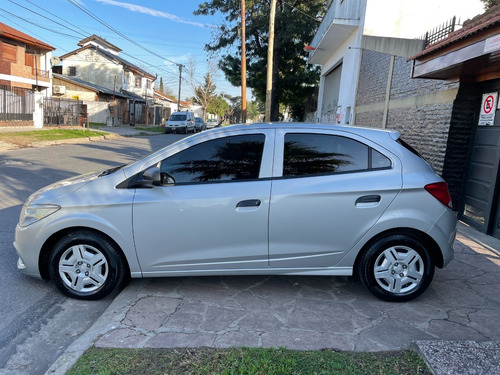 Imagen 7 de 15 de Chevrolet Onix