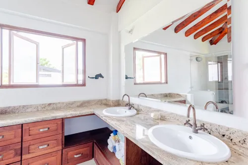 Casa En Venta En La Estrella. Cod V4036
