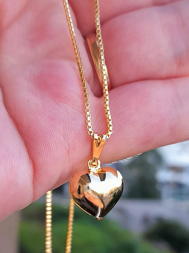 Imagem 2 de 2 de Colar Gargantilha De Coração Banhado A Ouro 18k Semijoia