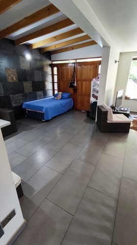 Casa El Olmo Peñalolén Amplio Dormitorio