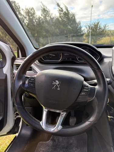 Peugeot 2008 1.6 Feline