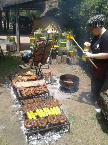 Imagen 8 de 10 de Asador Parrillero Perniles A Domicilio