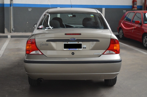 Imagen 3 de 14 de Ford Focus 1.6 Ambiente 4p 2008 Unico