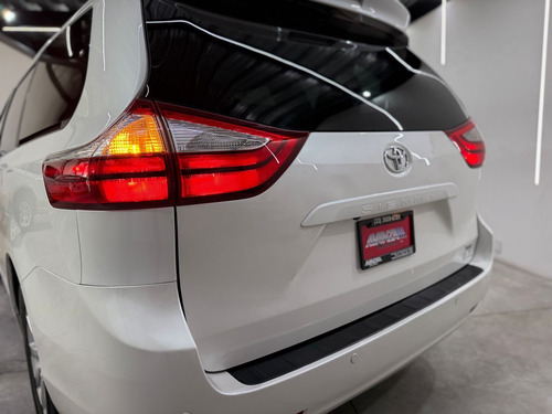 Toyota Sienna 3.5 Xle Piel At