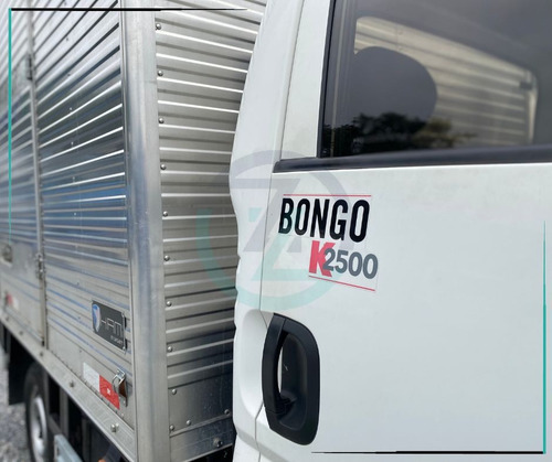 Bongo K-2500 2.5 4x2 Baú